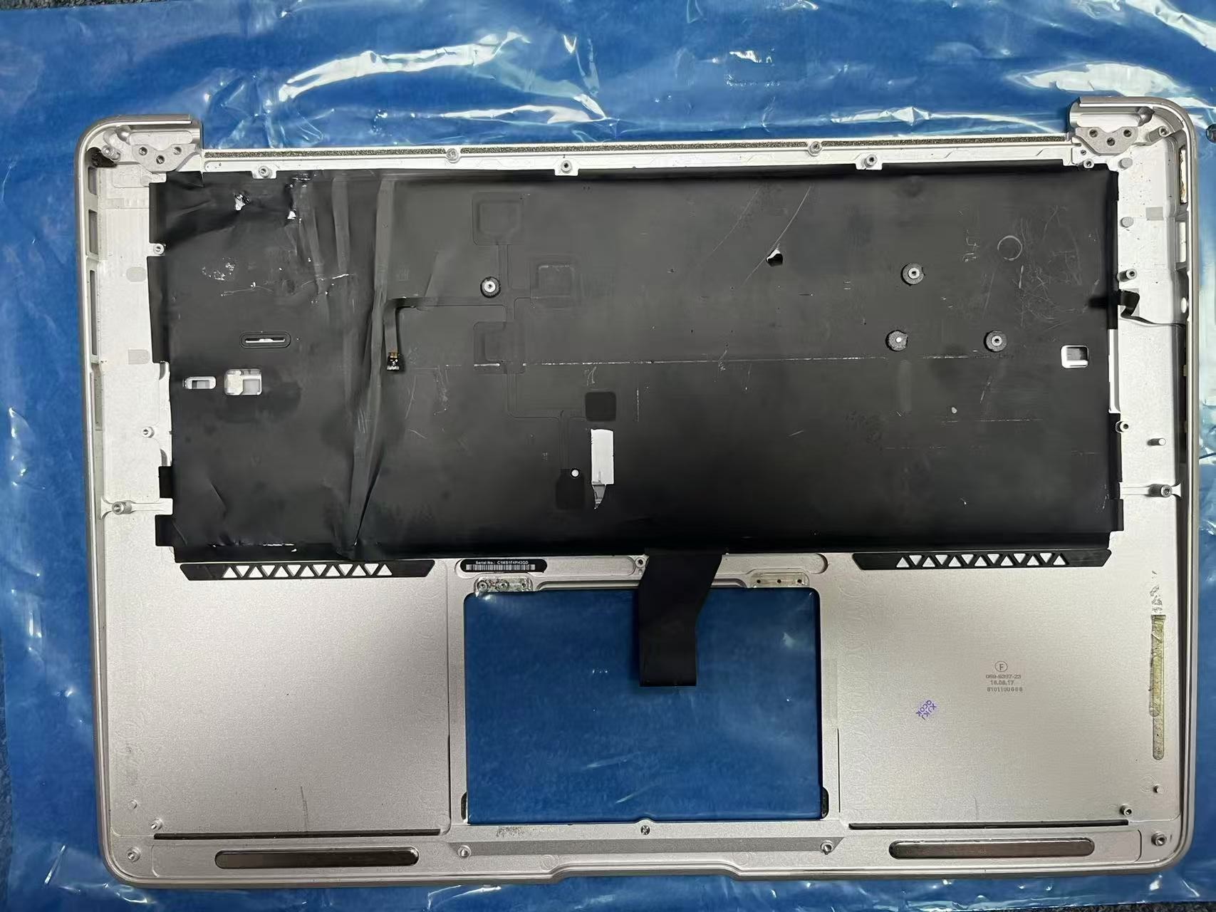 90% Novo, Topcase Original par - Keyboard Cover avaliação e preço
