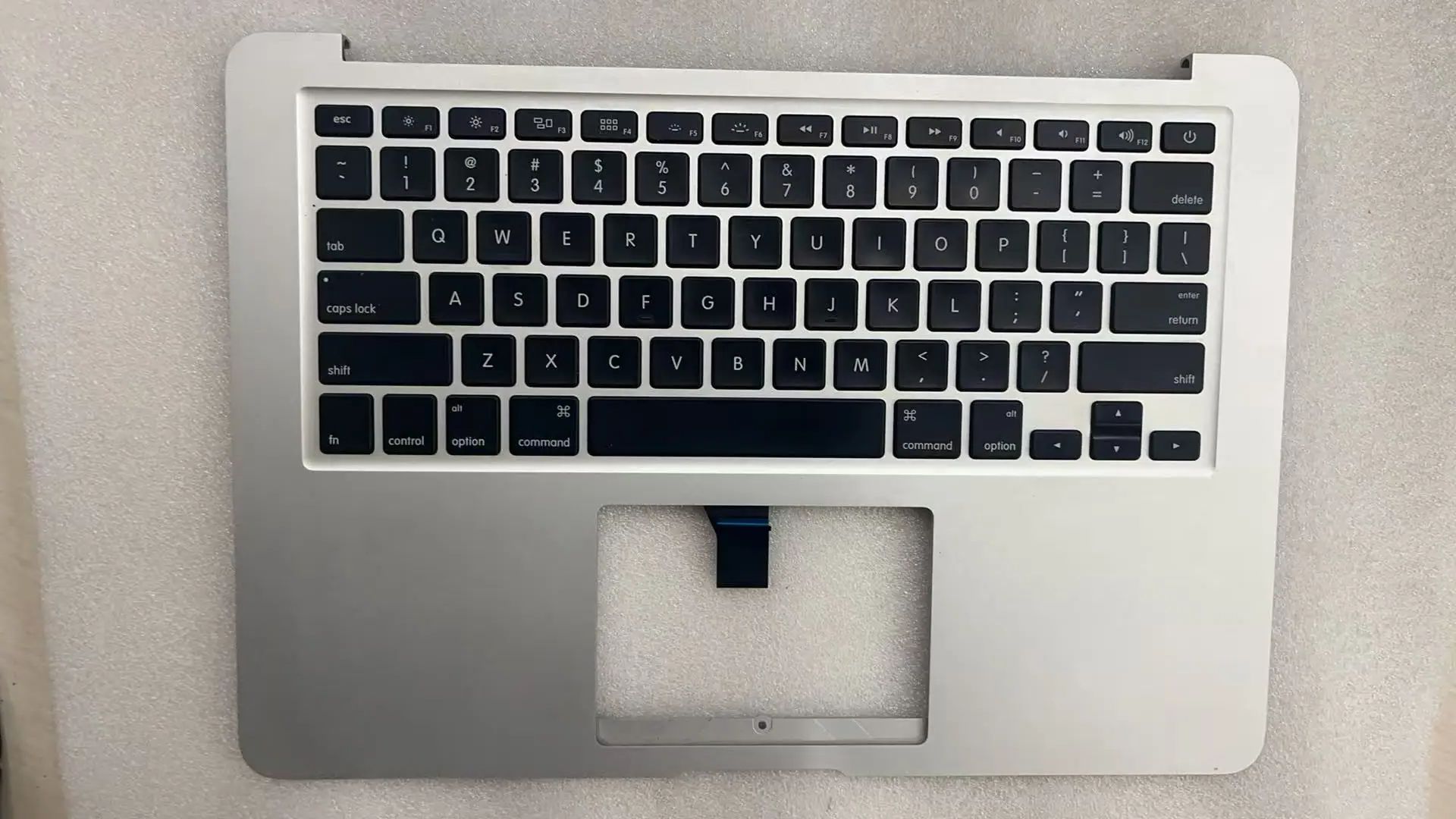 90% Novo, Topcase Original par - Keyboard Cover avaliação e preço